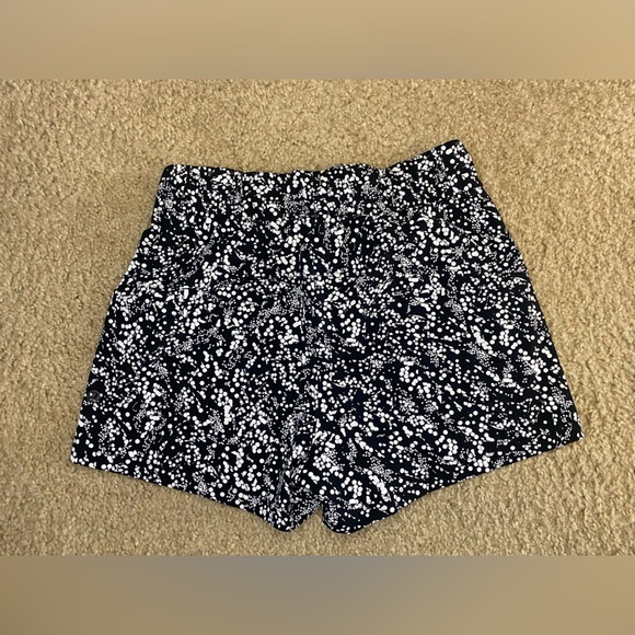 Lululemon On The Fly Short 2.5"
Chirasu Black - Picture 5 of 8